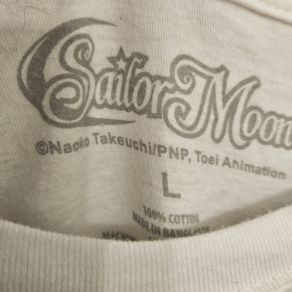 Sailor Moon Graphic T-Shirt - Picture 3 of 3